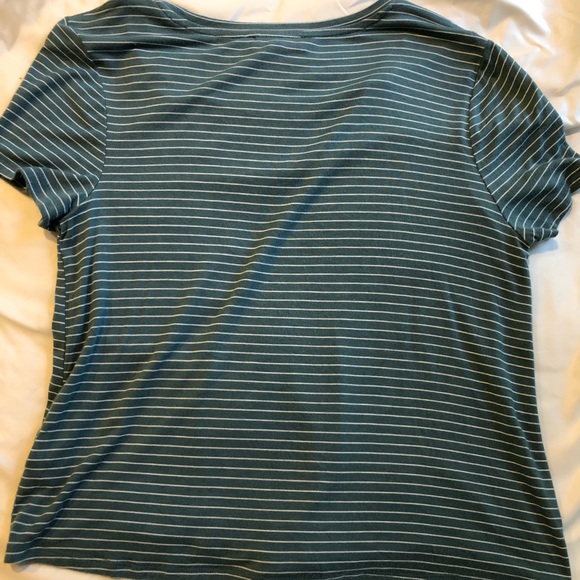 green and white striped tie-up t-shirt - Picture 3 of 3